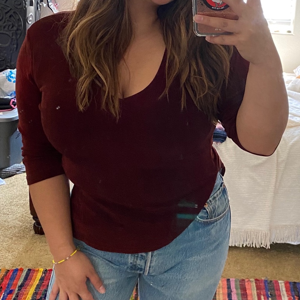 Y. At heart vintage v neck